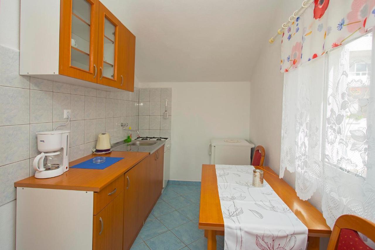 Apartments Dora Хвар Екстериор снимка
