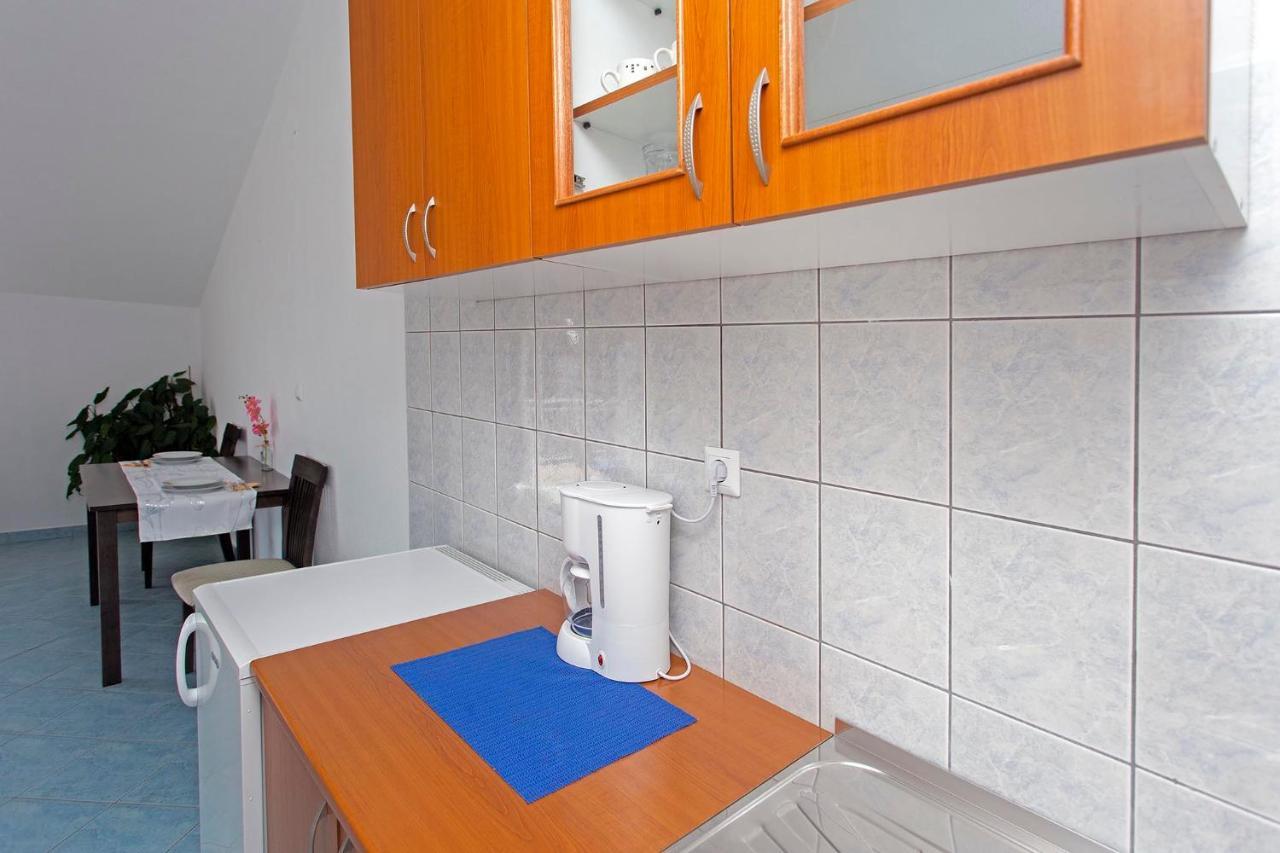 Apartments Dora Хвар Екстериор снимка