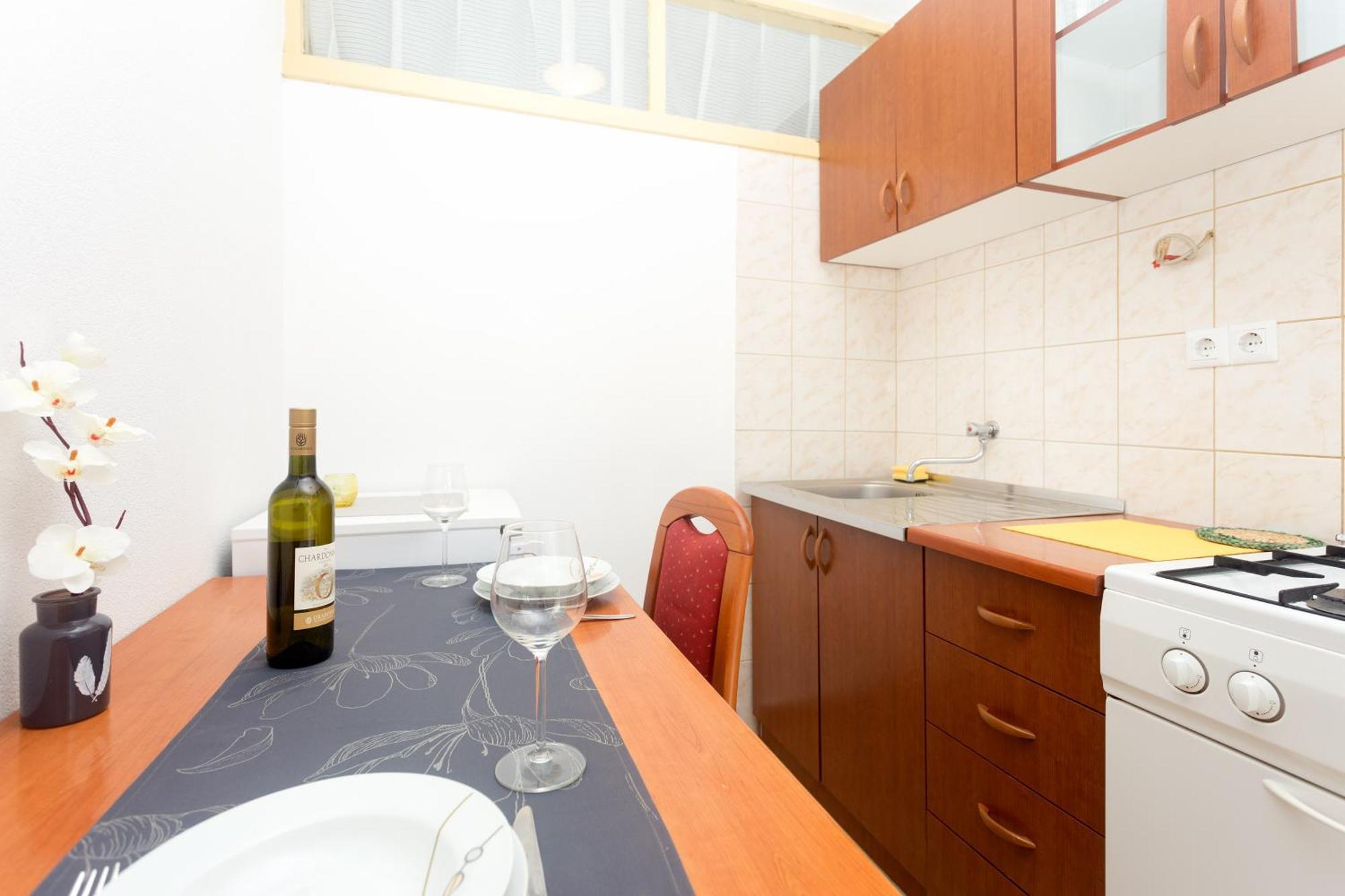 Apartments Dora Хвар Екстериор снимка